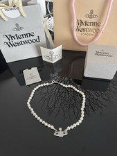 VIVIENNE WESTWOOD MINI BAS RELIEF PEARL CHOKER ORB PENDANT NECKLACE