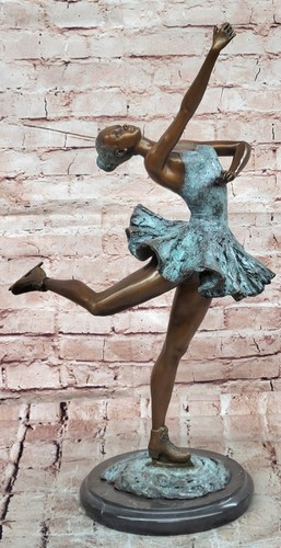Statua bronzo colore - bronzo,
