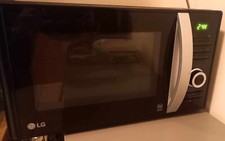 LG MH638BT, 1000W Forno a Microonde con Grill - Nero