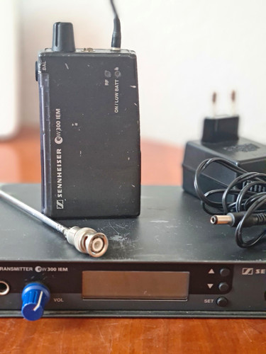 Sennheiser 300 iem - 300, +