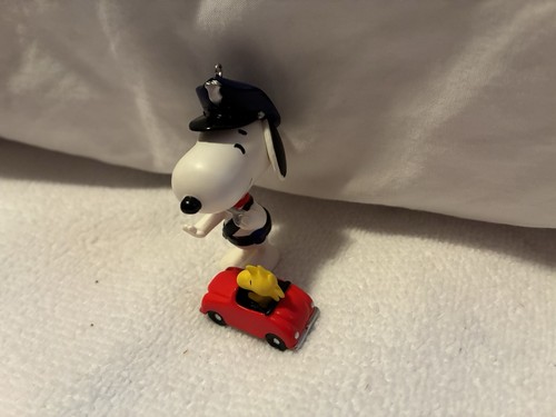Hallmark keepsake ornament 17 - hallmark,
