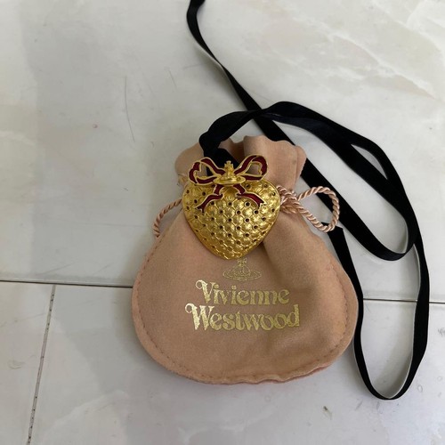 Collana girocollo spilla
