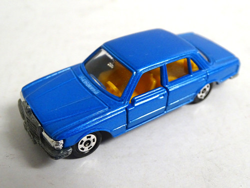 Tomica mercedes benz - n., f7