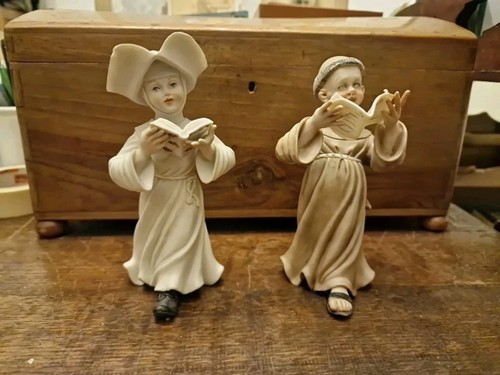 Coppia statuine suora frate - statuine, e