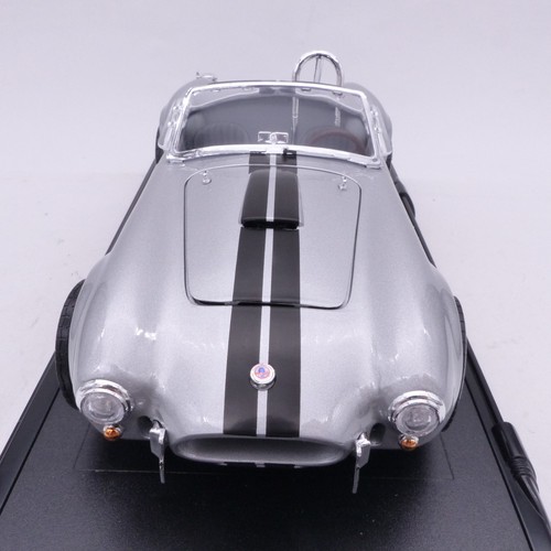 Road signature 1 0863 - road,