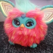 Hasbro Furby Coral giocattolo