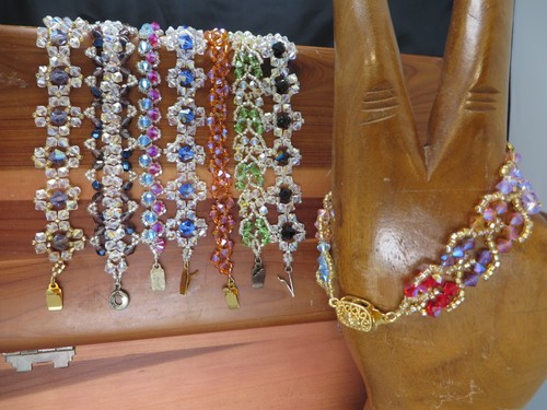 Bracciale fatto mano con - fatto, a