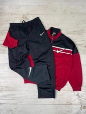 Giacca e pantaloni tuta Nike