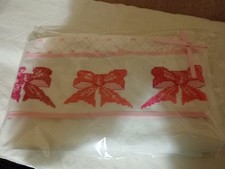 lenzuolino culla ricamato a punto croce 