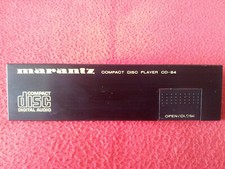 Frontal metálico del carro de