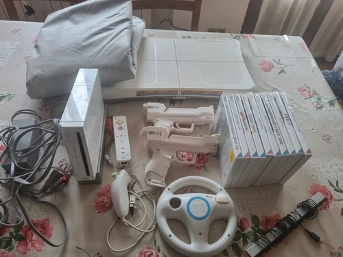 Nintendo wii console - nintendo, wii:
