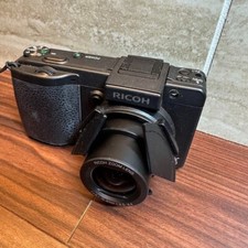 RICOH GX200 Digital Camera