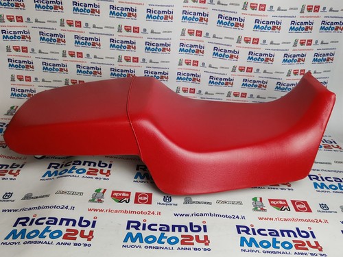 Sella rossa nuova con tagli - sella,
