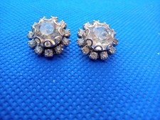 ORECCHINI A CLIP IN METALLO ARGENTATO E STRASS