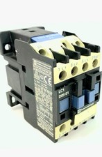 Telemecanique LC1 D0901 F7 contattore trifase bobina 110Volt