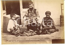 1890 ca NAPOLI - MESTIERI - Ciabattino *Foto Achille MAURI n° 51 bambini