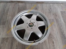 Alfa raro cerchio - un,