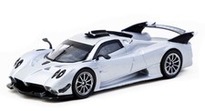 PAGANI Huayra R - argento - asfalto 1:64