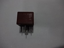 Rele  Relay  Relé  Relais