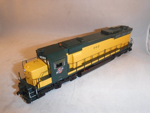 Scale trains cnw emd sd45 - trains,