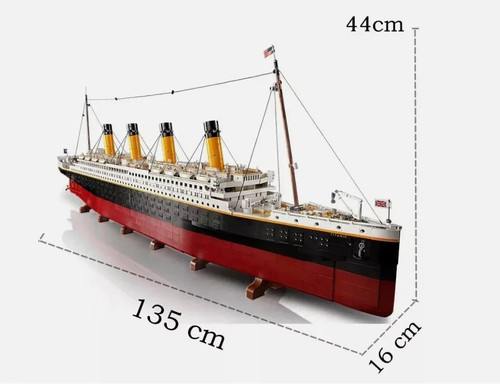 Titanic 10294 model building - model,