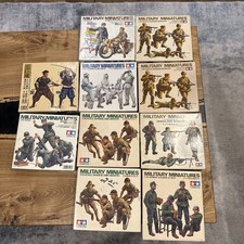 Gruppo lotto di 10 miniature