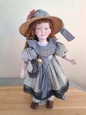 Bellissima bambola di