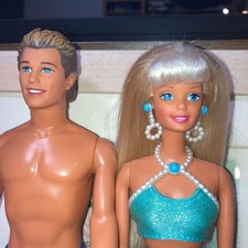 Bambole Barbie e Ken, oggetti