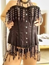 Bustino burlesque nero e con ciondoli (3 pezzi: collare, vita e bustino)