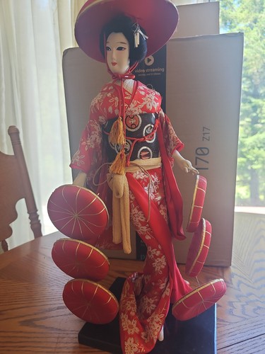 Bambola geisha giapponese