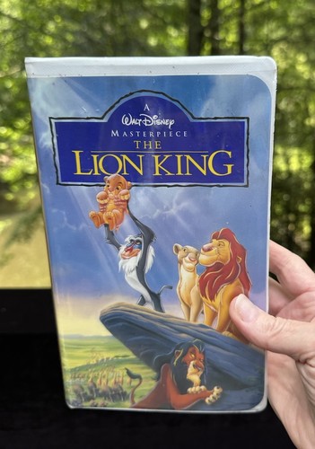 Walt disney the lion king - walt,