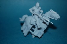 Northeren Crusader Miniatures - Medieval Knight Chargin  scala 54mm