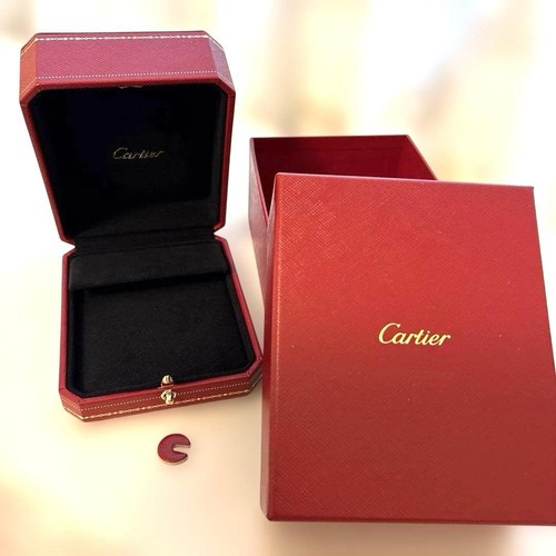 Quasi nuovo cartier - [quasi,