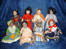 LOTTO 8 BAMBOLE DA COLLEZIONE IN PORCELLANA.BAMBOLE DEL MONDO.FABBRI.[MF]