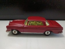 CORGI TOYS 230 Mercedes Benz 220 Se Coupe