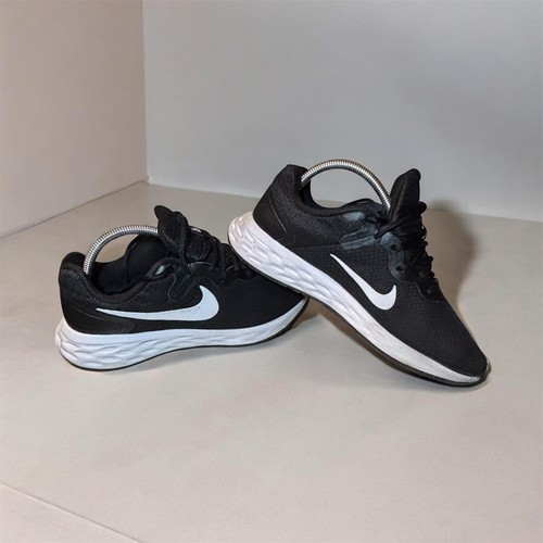 Nike revolution next - 6, nature