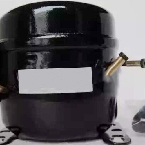 Compressore frigorifero nero