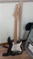 Chitarra elettrica Behringer