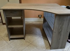 Scrivania angolare color legno