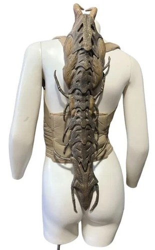 Falling skies movie prop - skies,