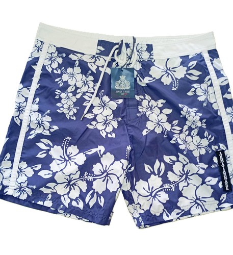 Boxer mare piscina uomo - mare,