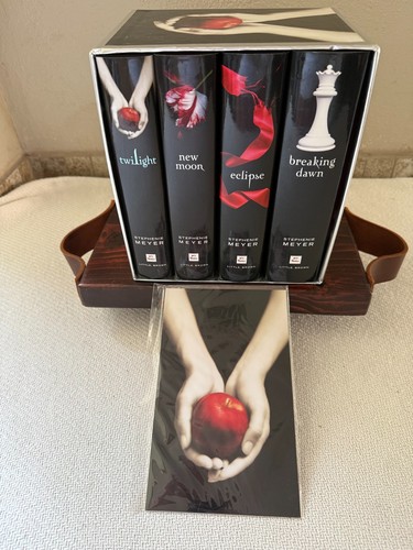 Twilight saga hardcover - twilight,