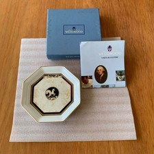 Piatto ottagonale Wedgwood Cornucopia mai usato, 5 pollici (12,5 cm) con scatola