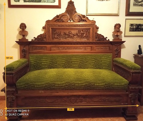 Antico rarissimo divano