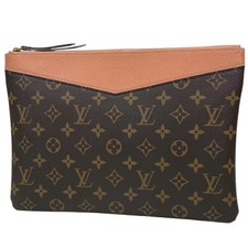 Louis Vuitton Daily Pouch