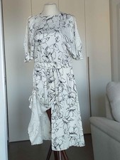 INTREND ART 365 ABITO BIANCO FANTASIA DI FIORI ELEGANTE-SPACCO DI FRONTE E SPALI