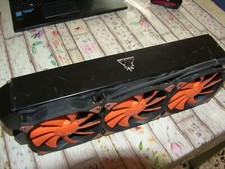 RADIATORE RAFFREDDAMENTO LIQUIDO PC 3 VENTOLE PROFESSIONALE PHOBYA