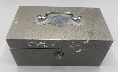 Vintage victa series - victa, metal
