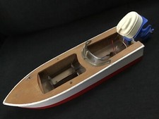 Barca a motore fuoribordo