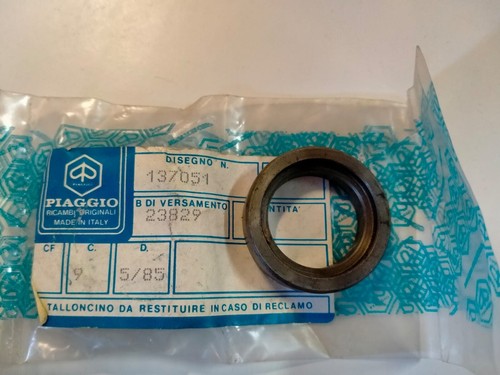 137051 anello distanziale asse